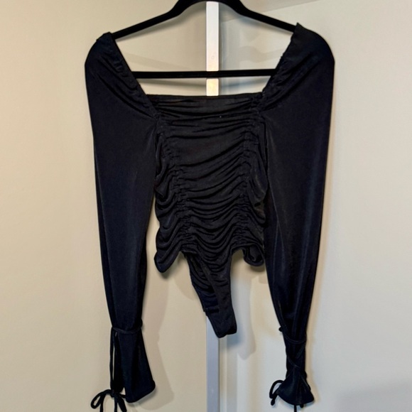 Intimately Free People Black Long Sleeved off the shoulder Ruched Bodysuit XS - Picture 3 of 6